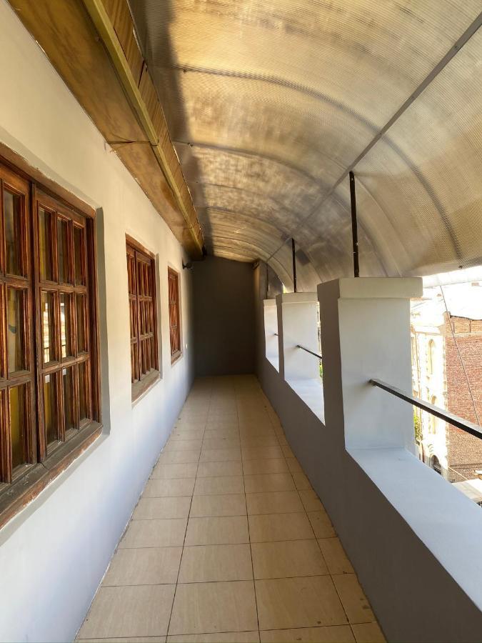 Apartamento Red Door Tiflis Exterior foto