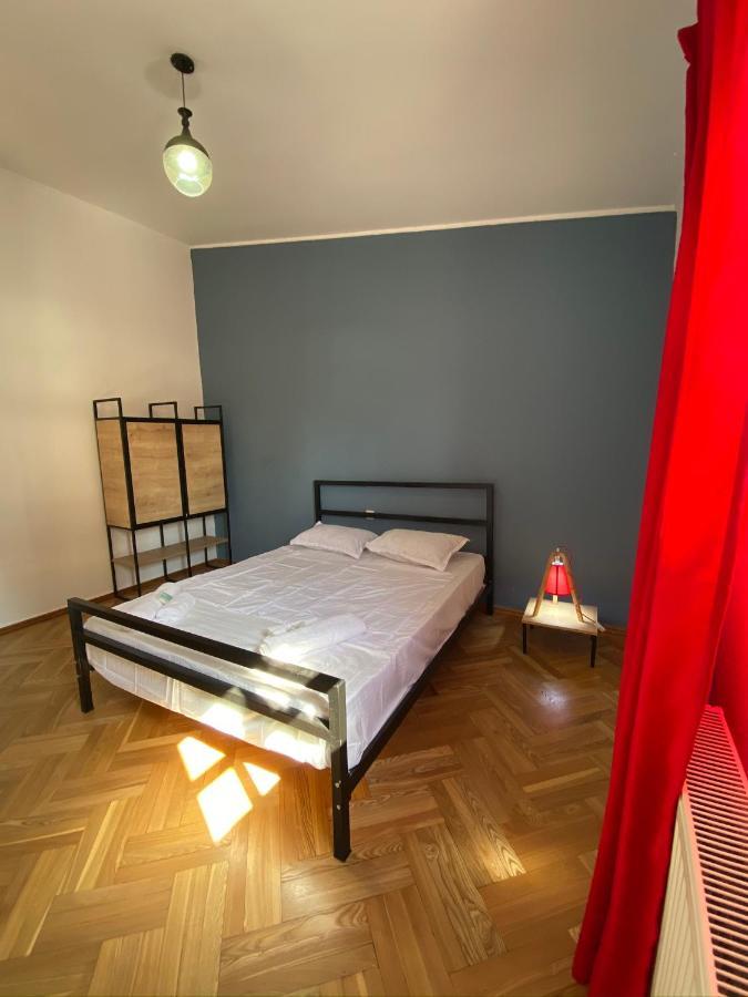 Apartamento Red Door Tiflis Exterior foto