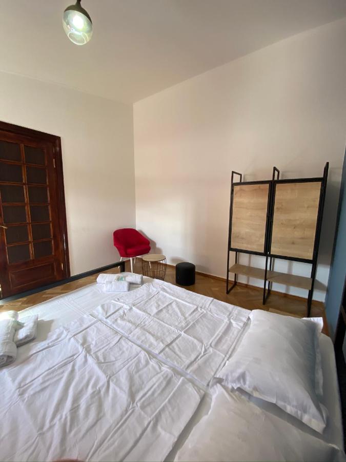 Apartamento Red Door Tiflis Exterior foto