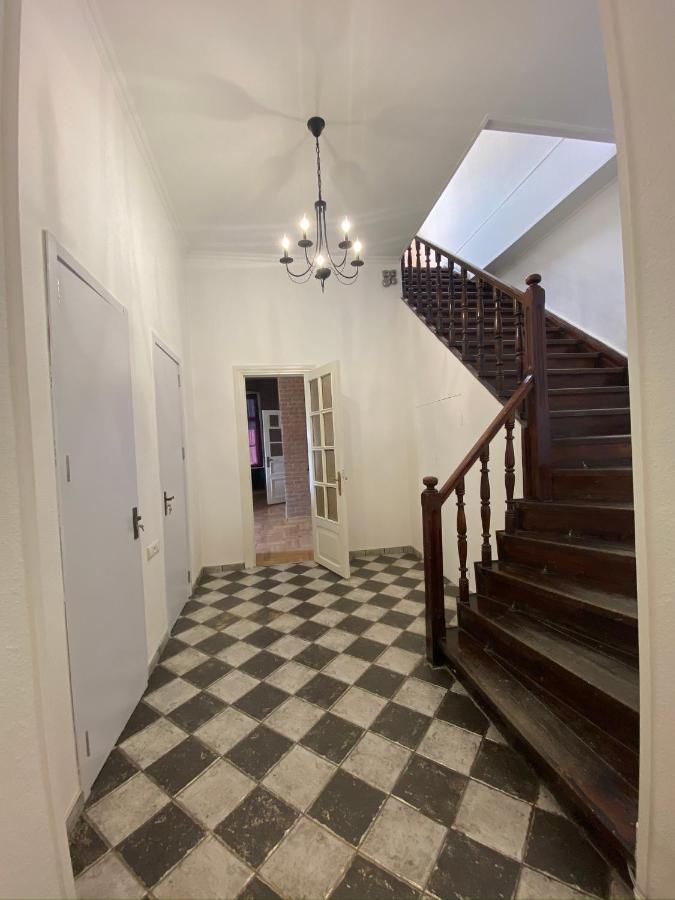 Apartamento Red Door Tiflis Exterior foto