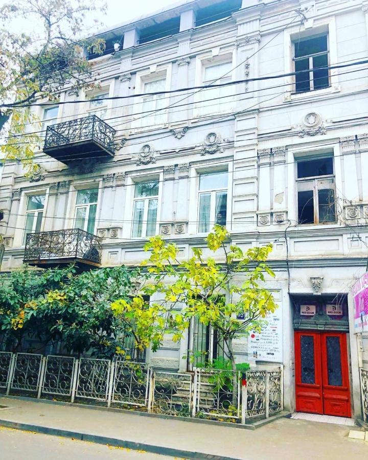 Apartamento Red Door Tiflis Exterior foto